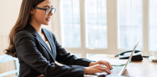 Chi phí tư vấn pháp luật trực tuyến