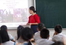 Giáo viên muốn đăng kí dạy thêm ngoài trường cần làm những thủ tục gì?