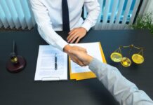 Tranh chấp giữa những người sử dụng với nhau về ranh giới giữa các vụ đất được phép sử dụng và quản lý